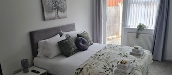 5bed House Wirral Near Liverpool,chester