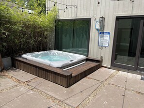 Casa, várias camas, varanda, vista para o jardim (21 Water Oak) | Terraço/pátio