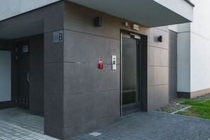 Exterior - Aron Residence (Kraków)