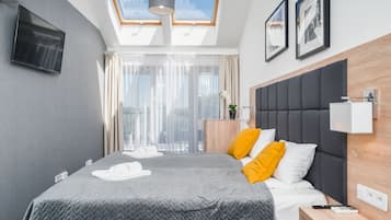 40. Aron Residence | Escrivaninha, ferros/tábuas de passar roupa, berços (sobretaxa)