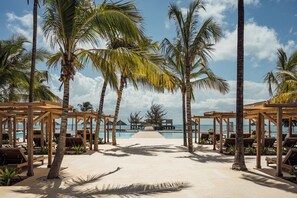 6 piscines extérieures