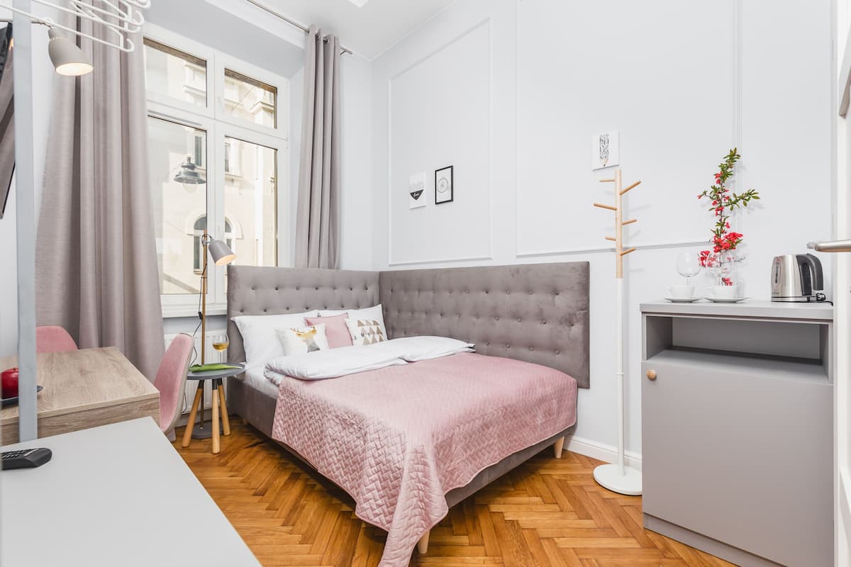 5. Private Room - Traveler's Best Choice | 1 quarto, escrivaninha, espaço de trabalho para notebook