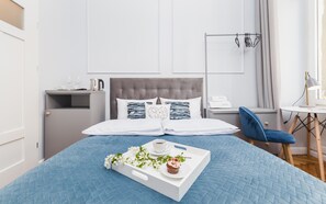 6. Private Room - Traveler's Best Choice | 1 makuuhuone, työpöytä, kannettavalle tietokoneelle sopiva työtila