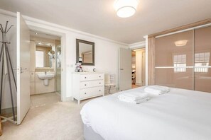 2 camere, ferro/asse da stiro, Wi-Fi gratuito, lenzuola