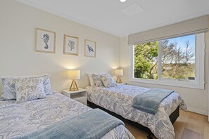 3 bedrooms, iron/ironing board, free WiFi