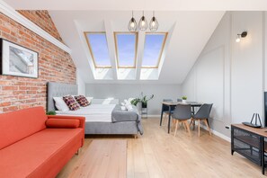 9. Studio Saint Florian's Suites | Desk, laptop workspace, cribs/infant beds, free WiFi - Saint Florian's Suites - Old Town Luxury (Kraków)