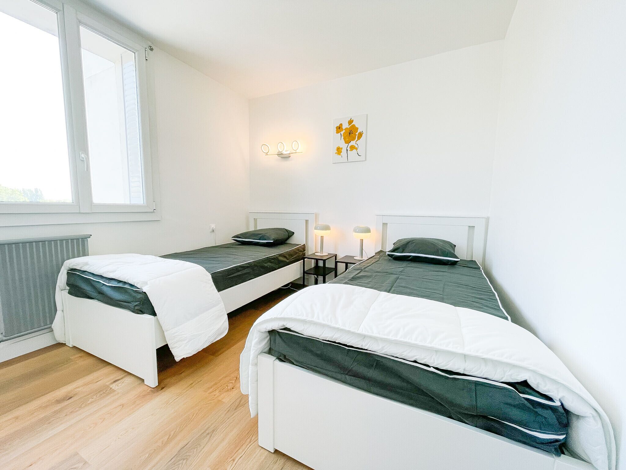 3 chambres, fer et planche à repasser, Wi-Fi, draps fournis