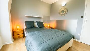3 habitaciones, tabla de planchar con plancha, wifi y ropa de cama