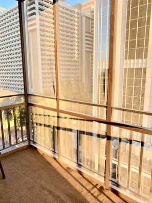 Interior - 8N - Stylish 1 BD 1 BA condo in Downtown Atlanta! (Atlanta)