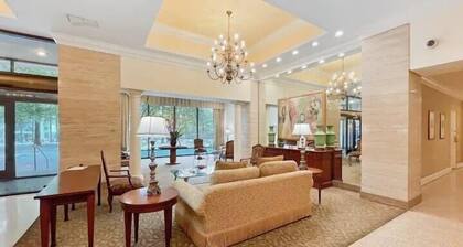 7I 2BR 1BA In the Heart of Downtown Atlanta!