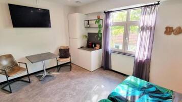 1 chambre, coffres-forts dans les chambres, bureau