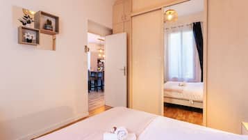 1 chambre, fer et planche Ă  repasser, Wi-Fi gratuit, draps fournis