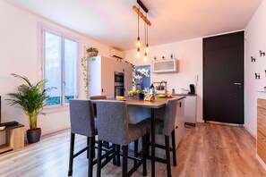 Dining - LA RIBOTE AP4387 By Riviera Holiday Homes (Niza)
