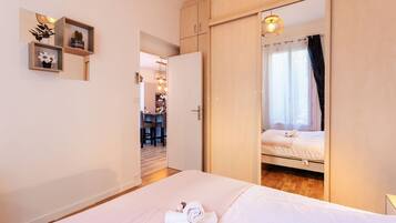 1 多间卧室、熨斗/熨衣板、免费 WiFi、床单