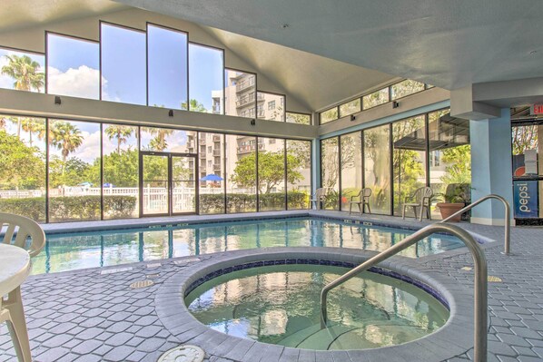 Interior - 8 Mi to Disney: Orlando Studio w/ Pool Access (Orlando)