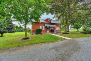 House (4 Bedrooms) | Front of property