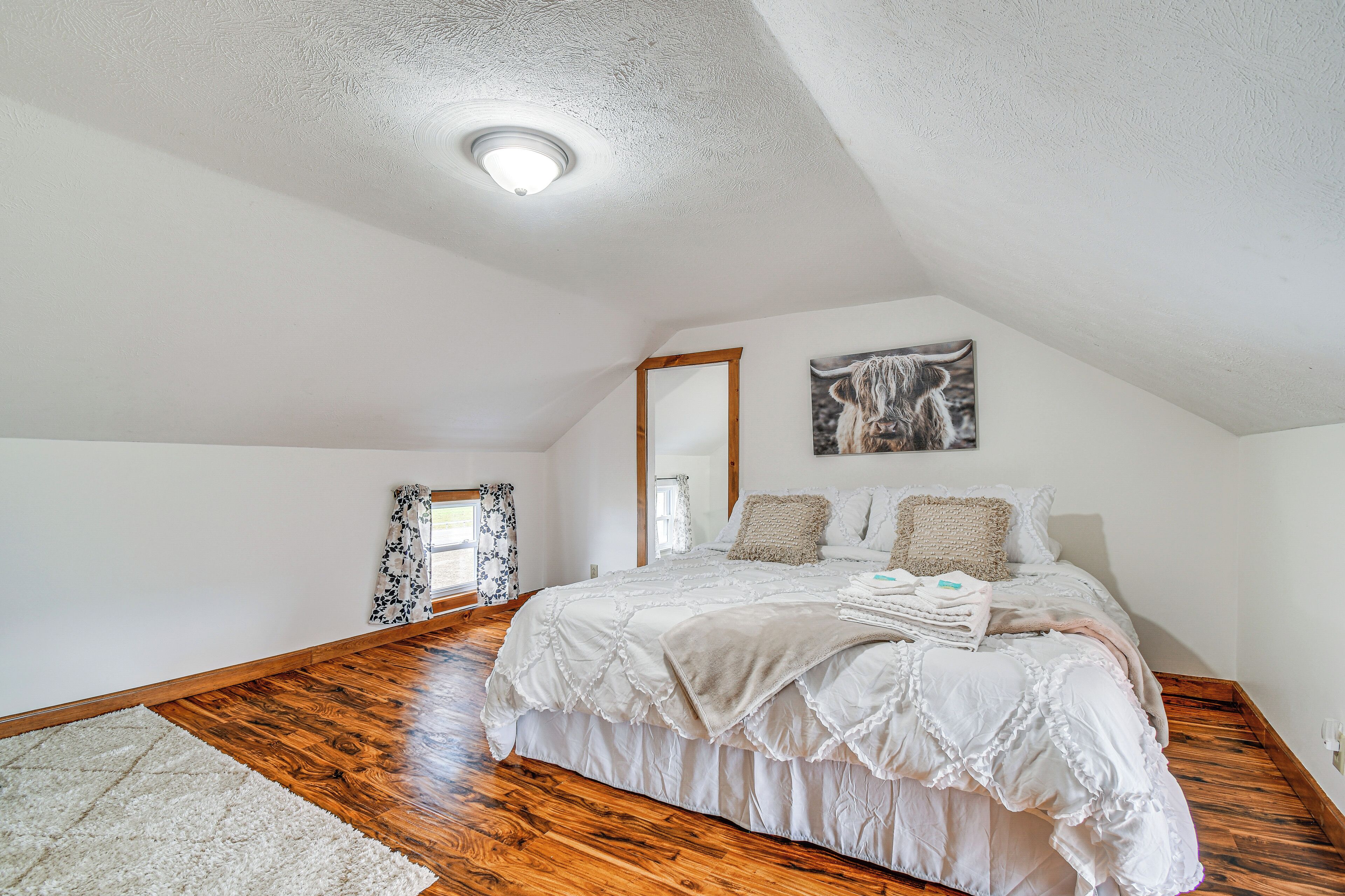 House (4 Bedrooms) | Interior