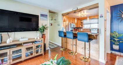 Colonial Heights Home w/ Large Yard & BBQ Grill!