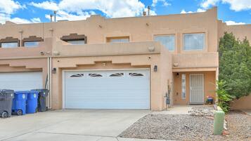 Apartemen (3 Bedrooms) | Interior