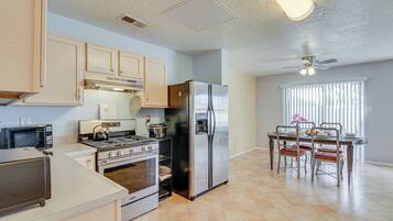 Apartemen (3 Bedrooms) | Interior