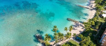 Coral Beach by Blue Sky Luxury