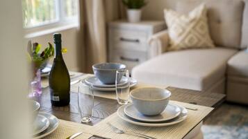 Condo, 2 Bedrooms | Interior