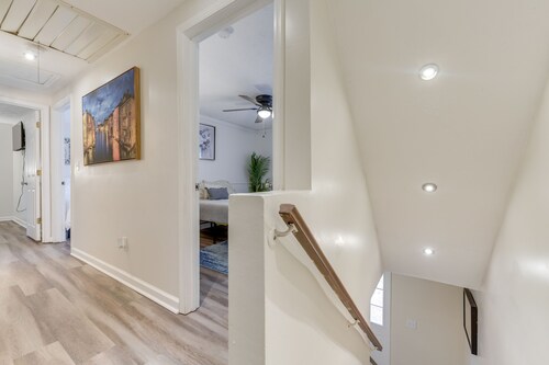 Quiet Vacation Rental in Peachtree City w/ Yard!