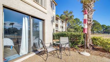 Apartment (0 Bedroom) | Interior