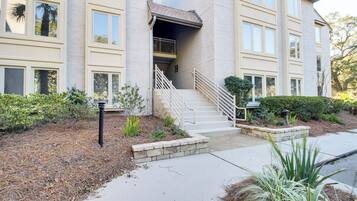 Apartment (0 Bedroom) | Interior