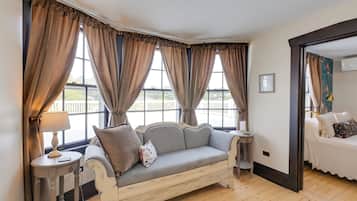 Villa (Multiple Bedrooms) | Interior