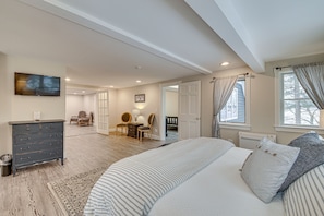 Vila (Multiple Bedrooms) | Parte interna