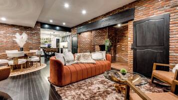 Apartment (2 Bedrooms) | Bahagian dalam