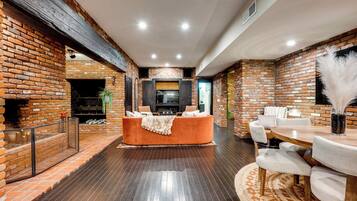 Apartment (2 Bedrooms) | Bahagian dalam