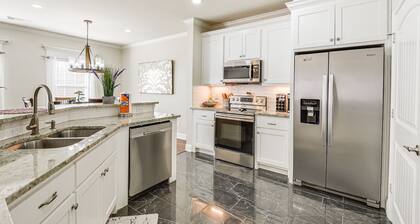 Spacious Grand Prairie Home w/ Fenced Yard + Patio
