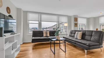 Apartment, 2 Bedrooms | Living area | Smart TV, streaming services