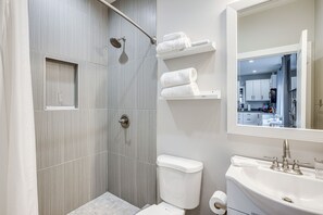 Bathroom - Modern Studio Suite in Sandy Point on Lummi Bay! (Ferndale)