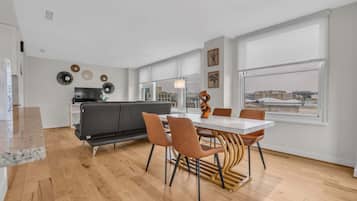 Apartment, 2 Bedrooms | Interior