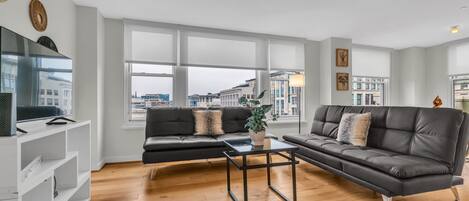 Apartment, 2 Schlafzimmer | Wohnbereich | Smart-TV, Streaming-Dienste