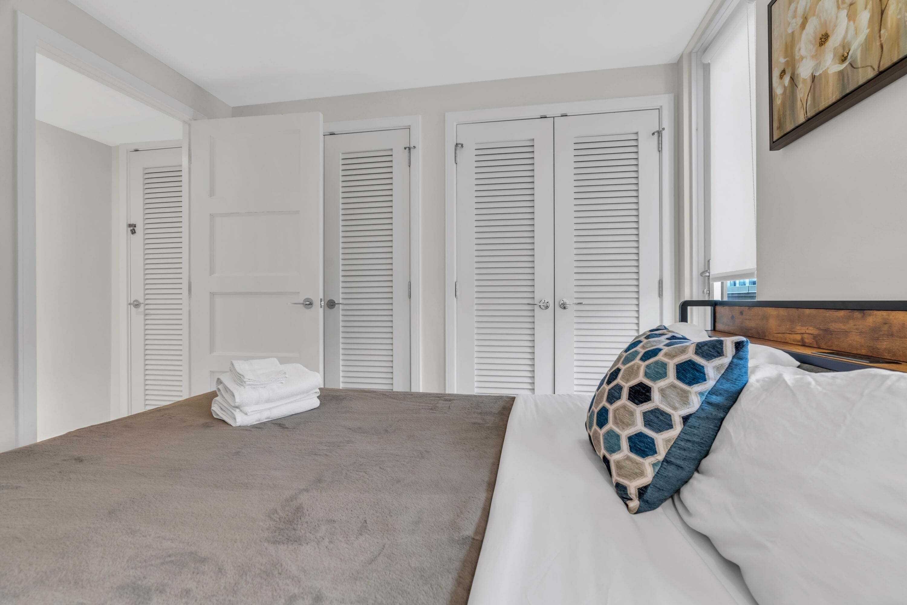 Apartment, 2 Bedrooms | 2 bedrooms, laptop workspace, iron/ironing board, free WiFi