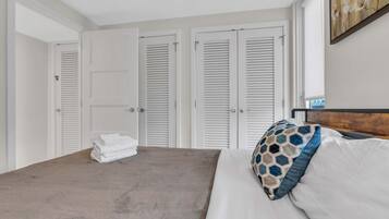 Apartment, 2 Bedrooms | 2 bedrooms, laptop workspace, iron/ironing board, free WiFi