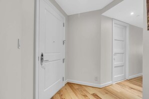 Apartment, 2 Bedrooms | Interior