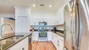 Maison (5 Bedrooms) | Intérieur