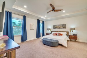 House (5 Bedrooms) | Interior