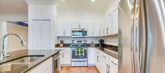 Brooksville Home ~ 12 Mi to Cabot Citrus Farms