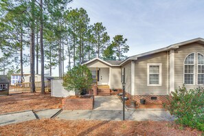 アパートメント (2 Bedrooms) | 施設の正面