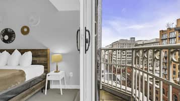 1 bedroom, laptop workspace, iron/ironing board, free WiFi