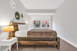 Apartment, 1 Bedroom | 1 bedroom, laptop workspace, iron/ironing board, free WiFi