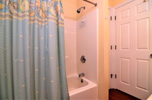 Bathroom - BRIGHT & CHEERFUL UNIT IN CAPTIVA SANDS, 4103 Sandpiper (Rehoboth Beach)