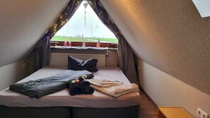 1 室のベッドルーム、WiFi