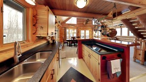 Fridge, microwave, oven, stovetop - Grand View Lodge -New Listing With Room For The Family (Hayward)